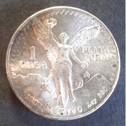 1982 1 Oz Mexican Libertad Type 2 Obverse