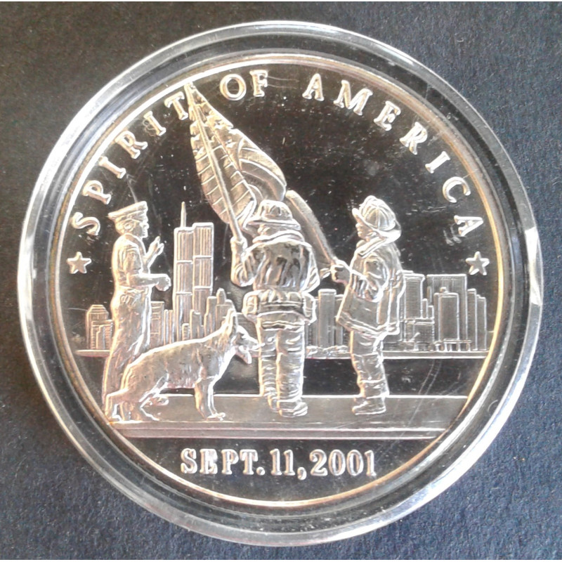 2001 1 Oz Highland Mint 9/11 Firefighters with Flag Obverse