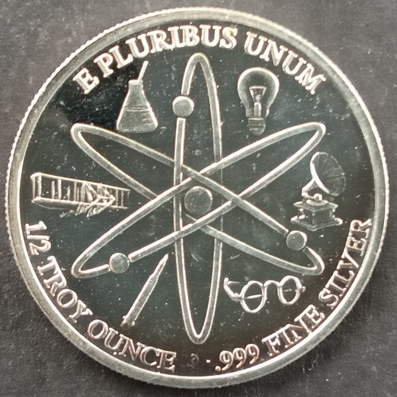 1/2 Oz Danbury Mint Decades of Progress 1990 Reverse